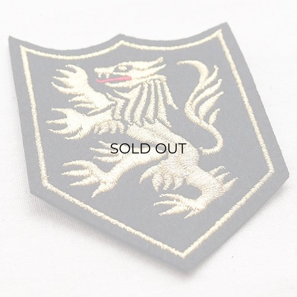 画像2: エンブレムワッペン ライオン(ゴールドライン) (2)