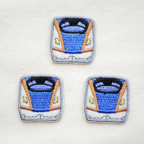 画像1: 新幹線 E7系 かがやき ワッペン トレインミニワッペン 3枚入り シール・アイロン両用タイプ 入園準備 入学準備 目印 アップリケ 刺繍 男の子 鉄道 グッズ パイオニア PTR616 (1)