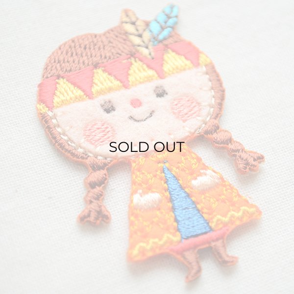 画像2: ワッペン リンリンエミリー インディアン女の子 オレンジ ORG350-23120 (2)