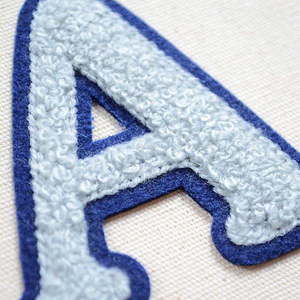 画像2: アルファベットワッペン A 刺繍 シール アイロン イニシャル 入園 入学 (2)