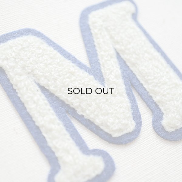 画像2: アルファベットワッペン M 刺繍 シール アイロン イニシャル 入園 入学 (2)