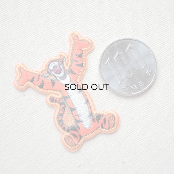 画像2: シールワッペン くまのプーさん(ティガー) (2)