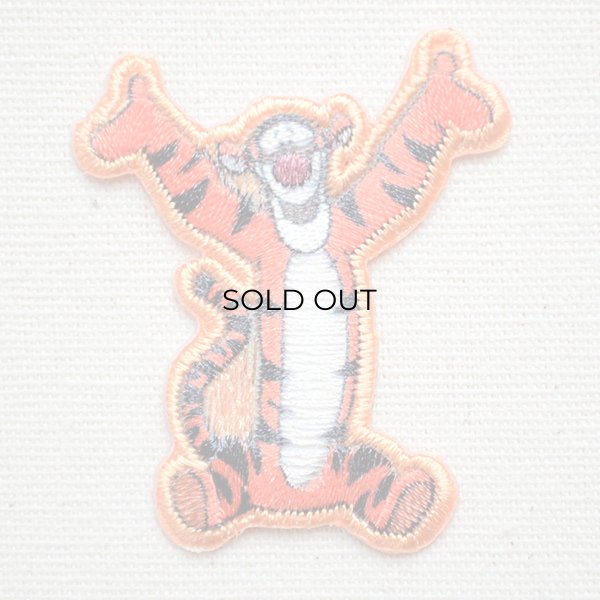 画像1: シールワッペン くまのプーさん(ティガー) (1)