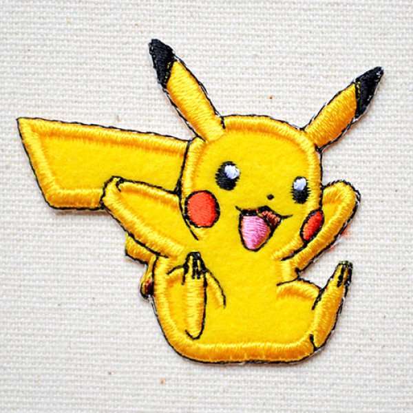 画像1: ポケモン ポケットモンスター ピカチュウ ワッペン アイロン シール 刺繍 キャラクターグッズ 入園準備 入学準備 (1)