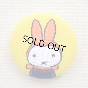 画像1: 刺繍ブローチ ミッフィー(ゆきのひ) Dick Bruna/ディック ブルーナ