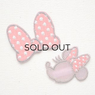 新品未使用　ディズニー　ランタンポシェット　ミニー　刺繍ワッペン　リボン Disney ワッペン ミニーマウス ポルカドット 大 ディズニー 水玉