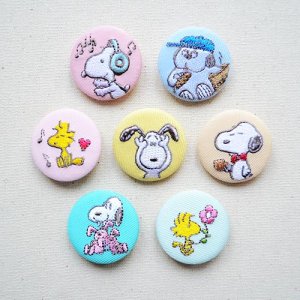 画像5: 刺繍ブローチ スヌーピー パステル(うさぎ) PEANUTS/ピーナッツ