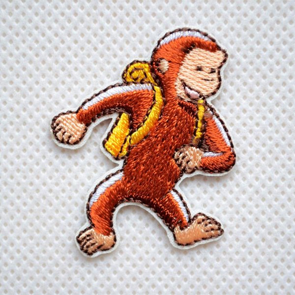 画像1: ワッペン おさるのジョージ ハイキング ミニ アイロン シール おしゃれ 大人 U01Y2575 (1)