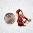 画像2: ワッペン おさるのジョージ ドーナッツ ミニ アイロン シール おしゃれ 大人 U01Y2573 (2)