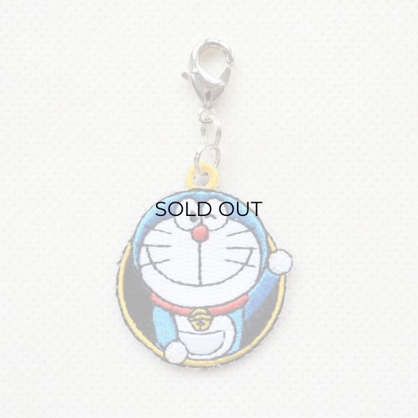 画像1: ミニチャーム ドラえもん(通りぬけフープ) (1)