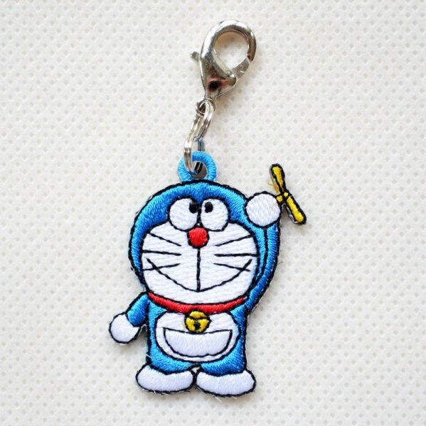 画像1: ミニチャーム ドラえもん(タケコプター) (1)