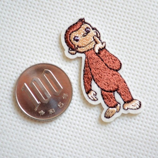 画像2: ワッペン おさるのジョージ スマイル CGTV ミニ アイロン シール おしゃれ 大人 (2)