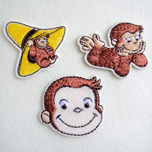 画像4: ワッペン おさるのジョージ 黄色 帽子 CGTV ミニ アイロン シール おしゃれ 大人 (4)