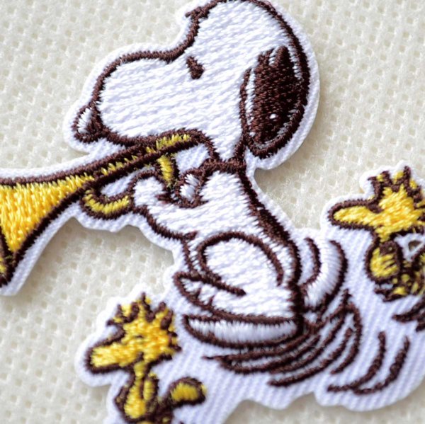 画像2: ワッペン スヌーピー ラッパ 75th アイロン (2)