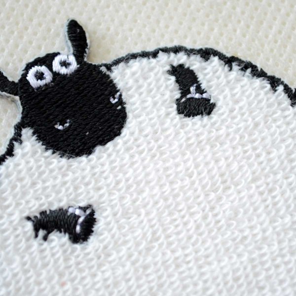 画像2: ワッペン ひつじのショーン シャーリー 30周年 Shaum the Sheep (2)