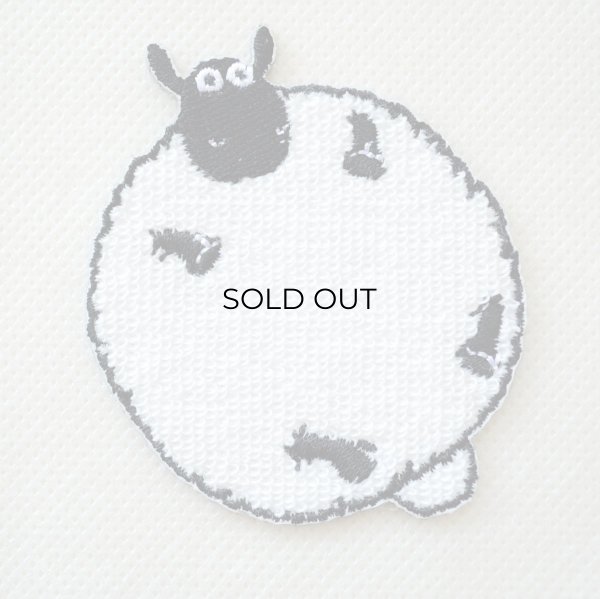 画像1: ワッペン ひつじのショーン シャーリー 30周年 Shaum the Sheep (1)