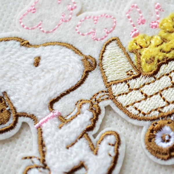 画像2: ワッペン スヌーピー ピーナッツ パステル お散歩 アイロン シール (2)