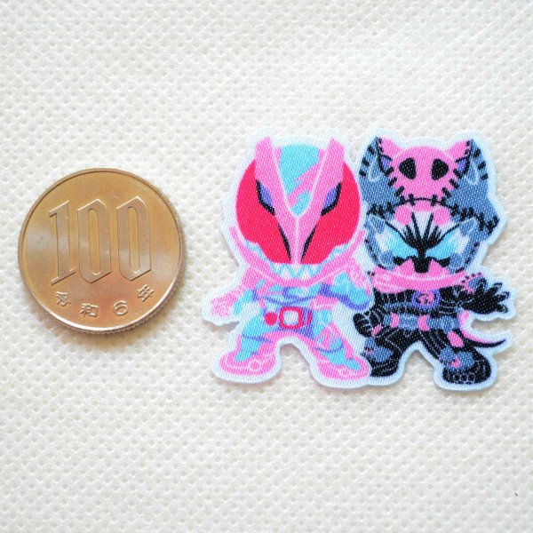 画像3: ワッペン 仮面ライダー リバイス アイロン シール ブランド おしゃれ 大人 (3)