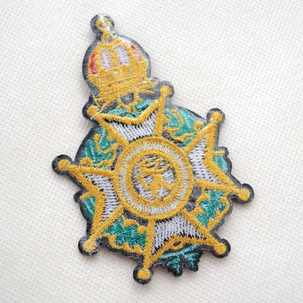 画像3: 勲章モチーフ 刺繍 エンブレム ワッペン ヨーロピアン風デザイン ジャケットに映える アイロン接着OK 大きめ (3)