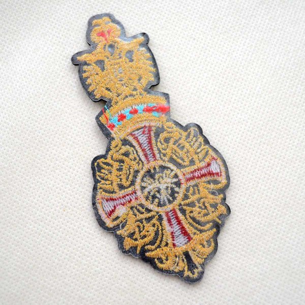 画像3: ゴールド刺繍 クラシカル エンブレム ワッペン 王冠・紋章風デザイン アイロン接着OK 大きめ (3)