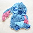 画像1: ディズニー スティッチ たれ耳 サガラ刺繍 ワッペン アップリケ アイロン接着 シール対応 手芸 ハンドメイド キャラクターグッズラ アイロン シール おしゃれ 大人 (1)