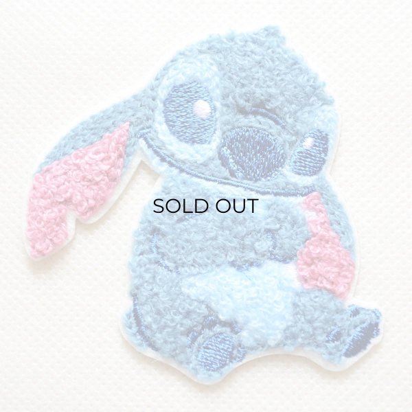 画像1: ディズニー スティッチ たれ耳 サガラ刺繍 ワッペン アップリケ アイロン接着 シール対応 手芸 ハンドメイド キャラクターグッズラ アイロン シール おしゃれ 大人 (1)