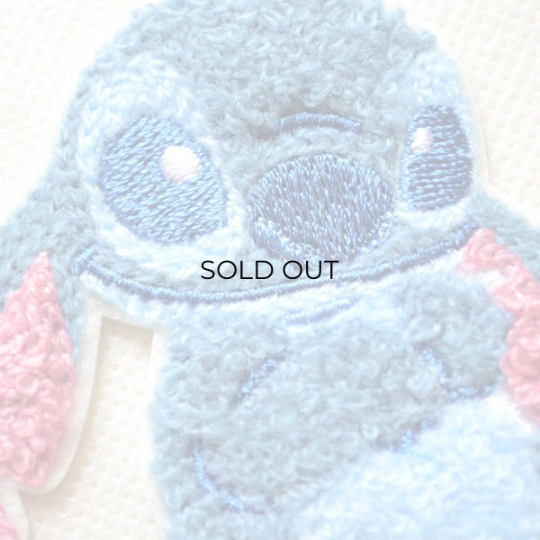 画像2: ディズニー スティッチ たれ耳 サガラ刺繍 ワッペン アップリケ アイロン接着 シール対応 手芸 ハンドメイド キャラクターグッズラ アイロン シール おしゃれ 大人 (2)