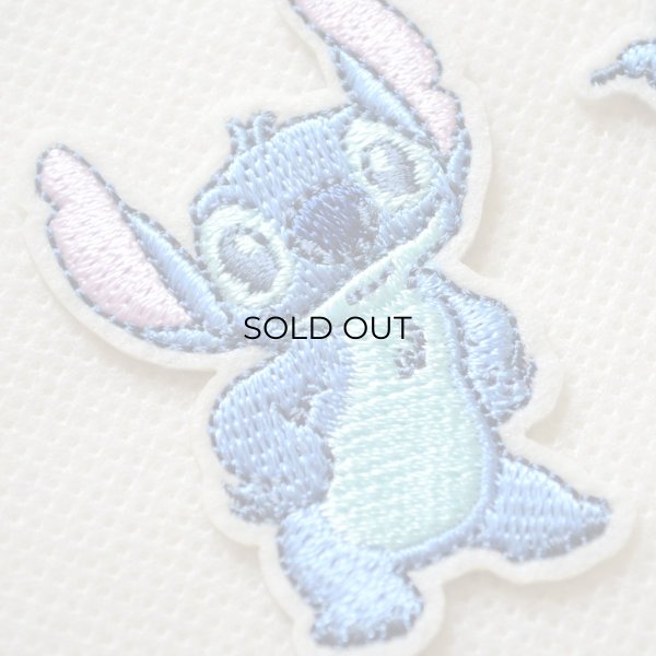 画像2: ディズニー スティッチ ポーズ 2枚セット 刺繍 ワッペン アップリケ アイロン接着 シール対応 手芸 ハンドメイド キャラクターグッズラ アイロン シール おしゃれ 大人 (2)