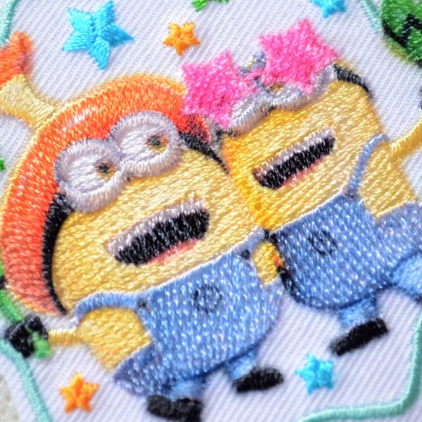 画像2: 怪盗グルーのミニオン超変身 ミニオン マラカス シール ＆ アイロン 2WAY ワッペン (2)