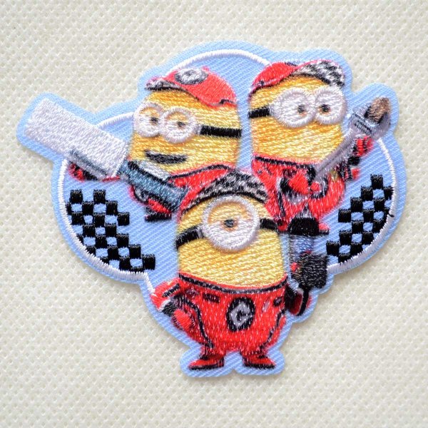 画像1: 怪盗グルーのミニオン超変身 ミニオンズ トリオ ワッペン 刺繍 シール＆アイロン 2WAY キャラクターグッズ (1)