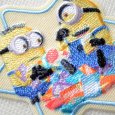 画像2: 怪盗グルーのミニオン超変身 ミニオンズ お菓子 ワッペン 刺繍 星型 シール＆アイロン 2WAY キャラクターグッズ (2)