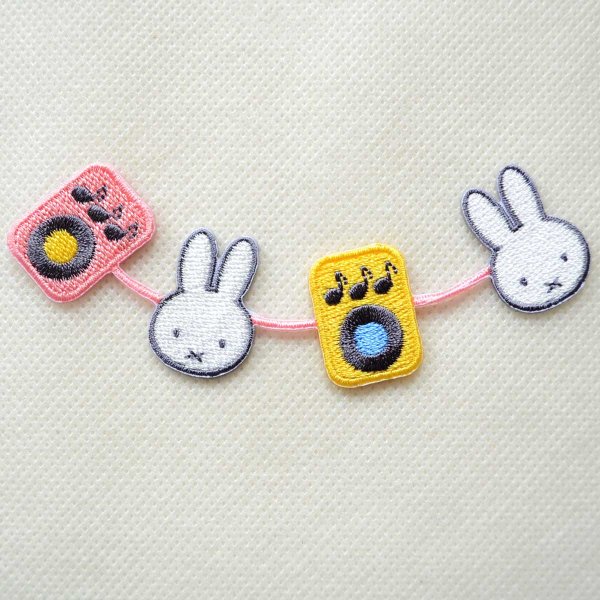 画像1: ミッフィー 2WAYワッペン MIFFY＆MUSIC（音楽）シール・アイロン両用タイプ アップリケ キャラクター グッズ ライン (1)