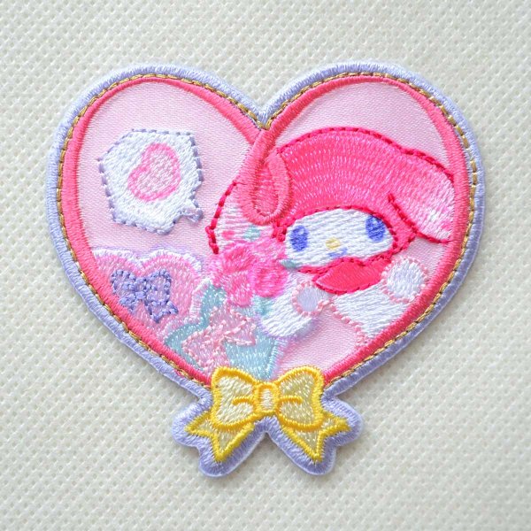 画像1: マイメロディ ワッペン ハート型 プレゼント 刺繍 シール アイロン 2WAY アップリケ 入園 入学 準備 女の子 かわいい (1)