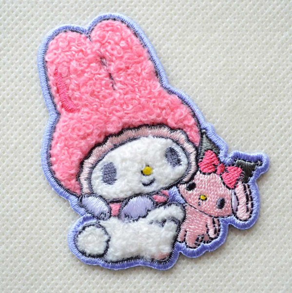 画像1: マイメロディ 2WAYワッペン（マイメロディ＆クロミ アニバーサリー）サガラ刺繍 シール・アイロン両用 サンリオ グッズ (1)