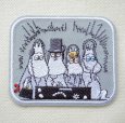 画像1: ムーミン ワッペン（ムーミン一家 集合）2WAY シール・アイロン両用 刺繍 キャラクター アップリケ パパ ママ スノークのおじょうさん 北欧 (1)