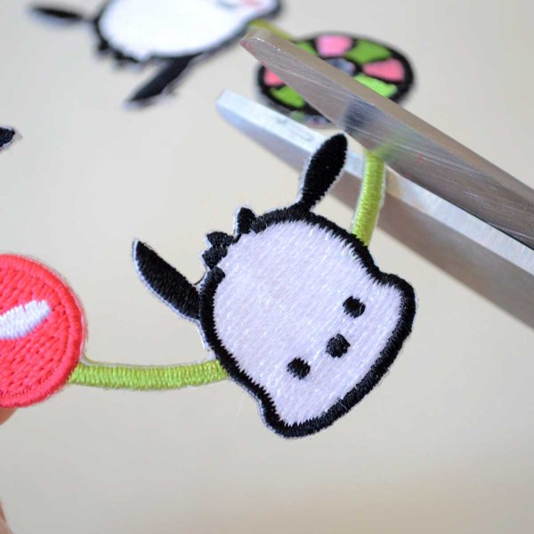 画像3: ポチャッコ ラインワッペン サンリオ キャラクター アップリケ 襟 デコ 縁取り シール アイロン 両用 2WAY 入園 入学 男の子 女の子 グッズ ぽちゃっこ (3)