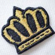 画像3: ワッペン アイロン 刺繍 王冠 クラウン ダイカット 型抜き 金糸 ゴールド 黒 おしゃれ かっこいい アップリケ ハンドメイド リメイク【メール便可】 (3)