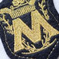 画像2: イニシャル ワッペン M 盾型 エンブレム ゴールド刺繍 黒 アイロン接着 アルファベット 王冠 アップリケ (2)