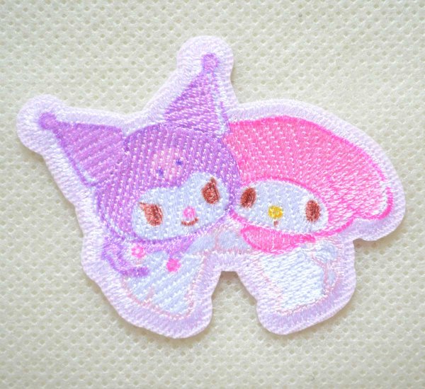 画像1: サンリオ ワッペン マイメロディ＆クロミ ペア柄 シール・アイロン両用 パイオニア SCW75 (1)
