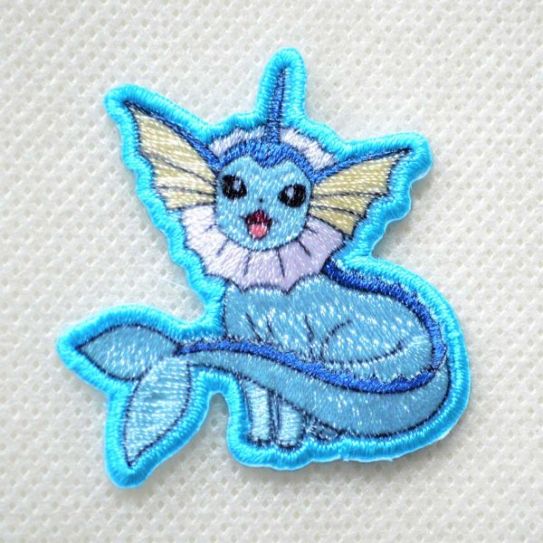 画像1: ポケットモンスター ワッペン シャワーズ シール・アイロン両用 稲垣服飾 ポケモン POS035 (1)