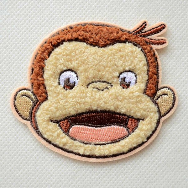 画像1: おさるのジョージ ワッペン 大 スマイル U01Y2890 シール アイロン 両用 2WAY キャラクター もこもこ 刺繍 アップリケ 入園 入学 (1)