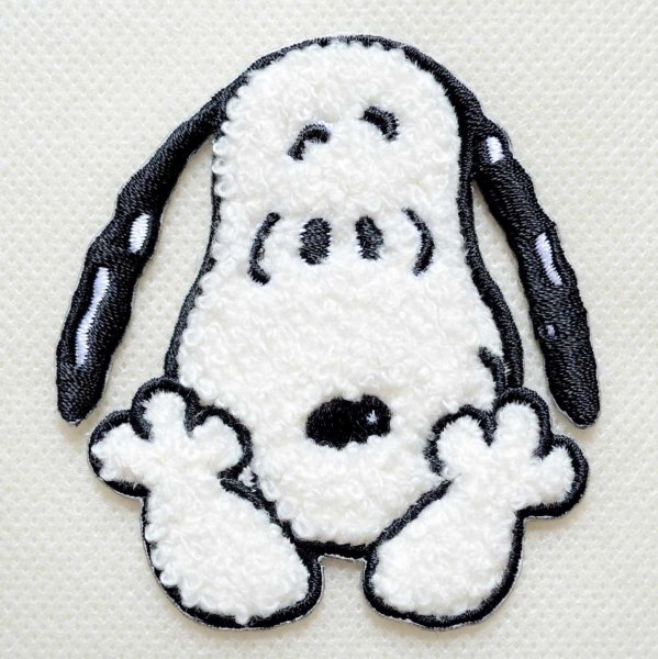 画像1: スヌーピー ワッペン PEANUTS ピーナッツ シール アイロン接着 両用 サガラ刺繍 アップリケ キャラクター グッズ かわいい ハンドメイド  (1)