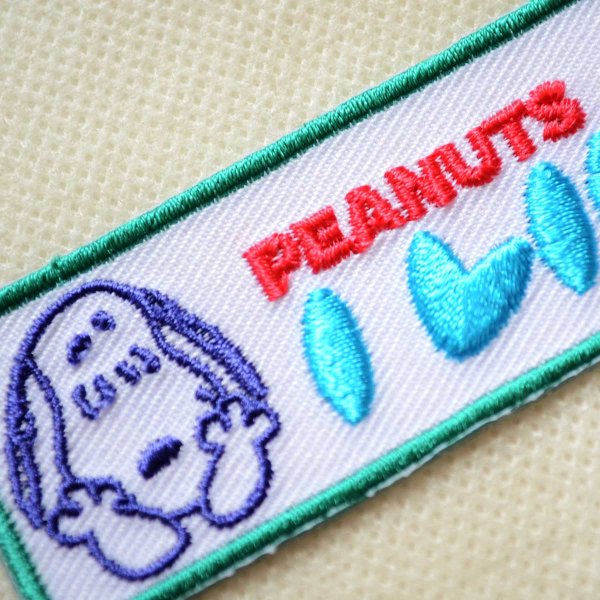 画像4: スヌーピー ワッペン 長方形 ロゴ PEANUTS ピーナッツ シール アイロン接着 両用 ネーム タグ アップリケ キャラクター グッズ かわいい 手芸 (4)
