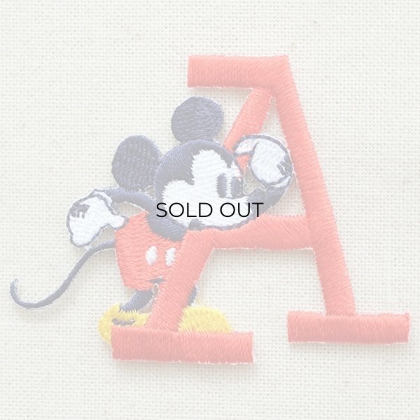 画像1: ワッペン ディズニー ミッキーマウス アルファベット(A/レッド) (1)