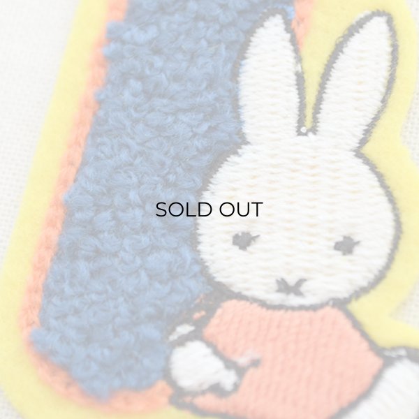 画像2: シールワッペン ミッフィー アルファベット(T/ネイビー&イエロー) (2)