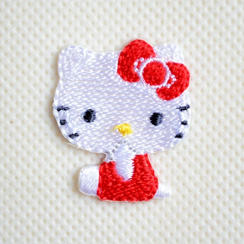 ワッペン ハローキティ おすわり HELLO KITTY サンリオ ミニ