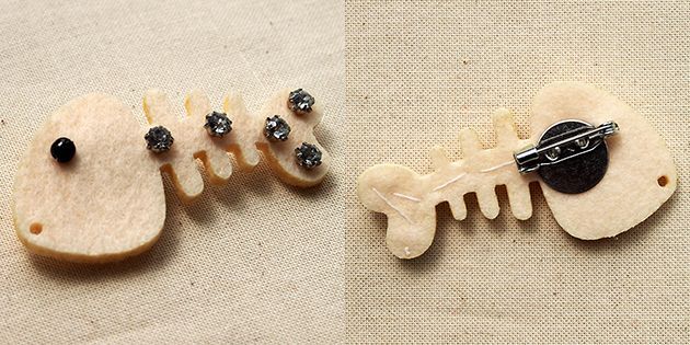 Wappen Brooch Felt Fishbone/ ワッペンブローチ フェルト 魚の骨 フィッシュボーン