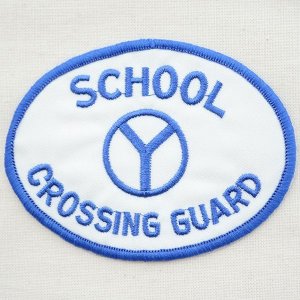 画像1: USAアドバタイジングワッペン School スクール(ホワイト&ブルー/オーバル) (1)