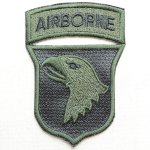 画像: ミリタリーワッペン Airborne エアボーン イーグル エンブレム(カーキ&ブラック)